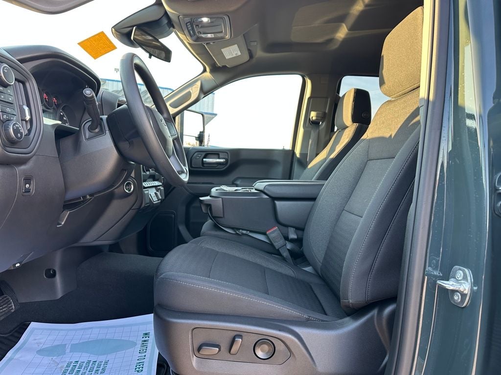 2025 Chevrolet Silverado 1500 4WD Crew Cab Standard Bed Custom Trail Boss