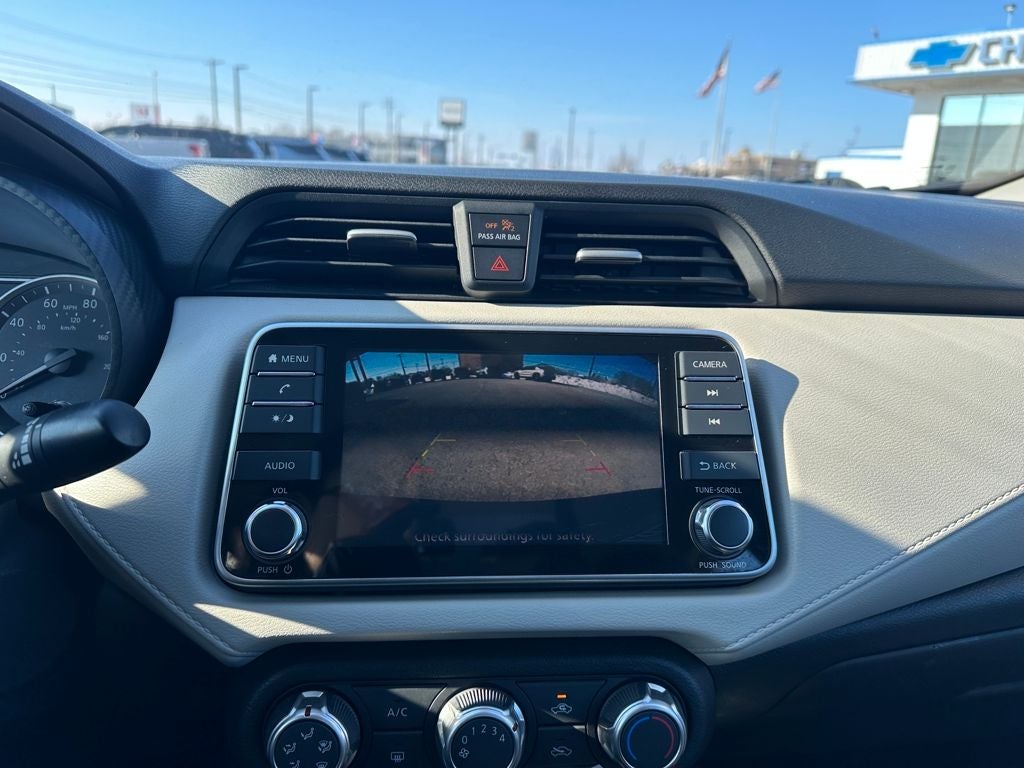 2022 Nissan Versa 1.6 SV