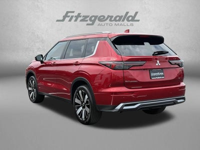 2025 Mitsubishi Outlander SE