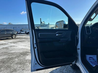 2020 RAM 1500 Big Horn Crew Cab 4x4 6'4" Box