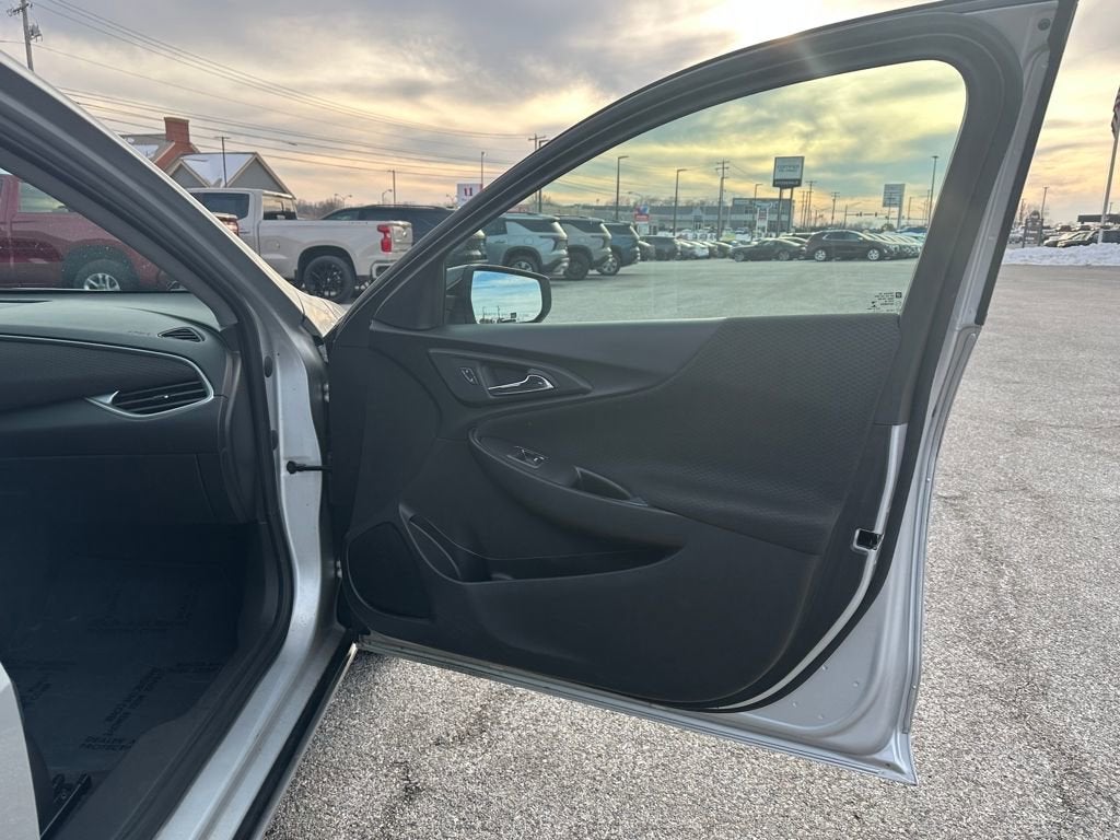 2022 Chevrolet Malibu LT