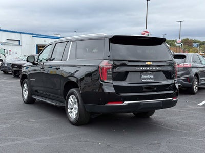 2025 Chevrolet Suburban LT