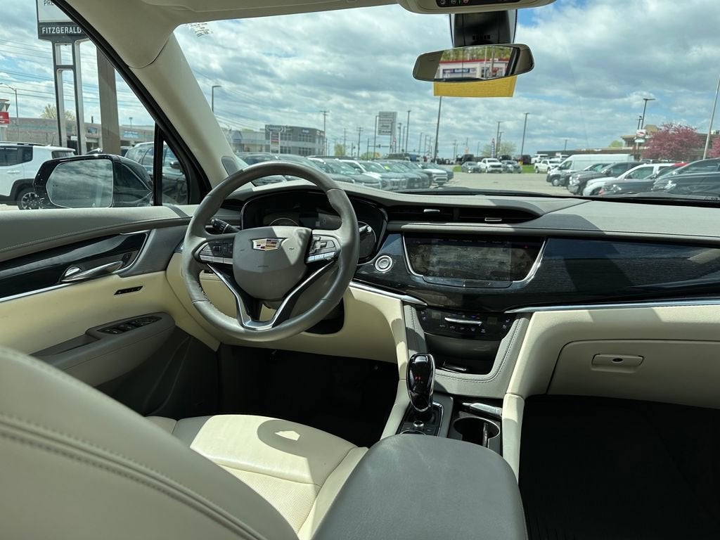 2024 Cadillac XT6 Premium Luxury
