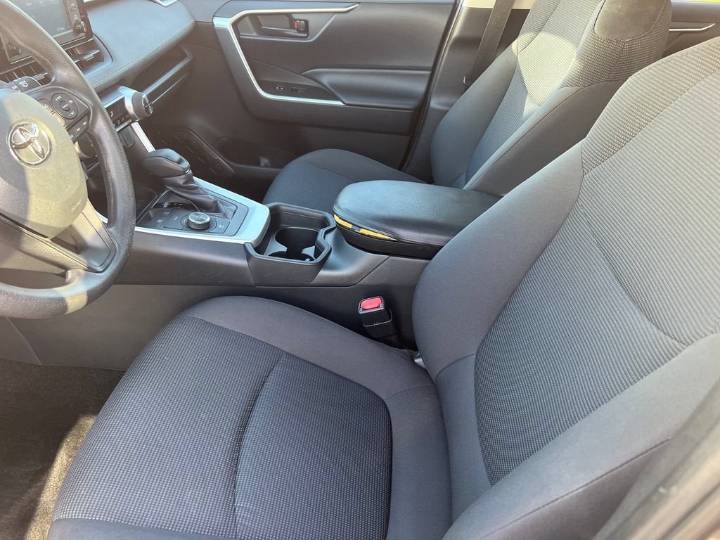 2019 Toyota RAV4 Hybrid LE