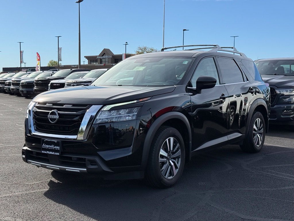 2024 Nissan Pathfinder SL 4WD