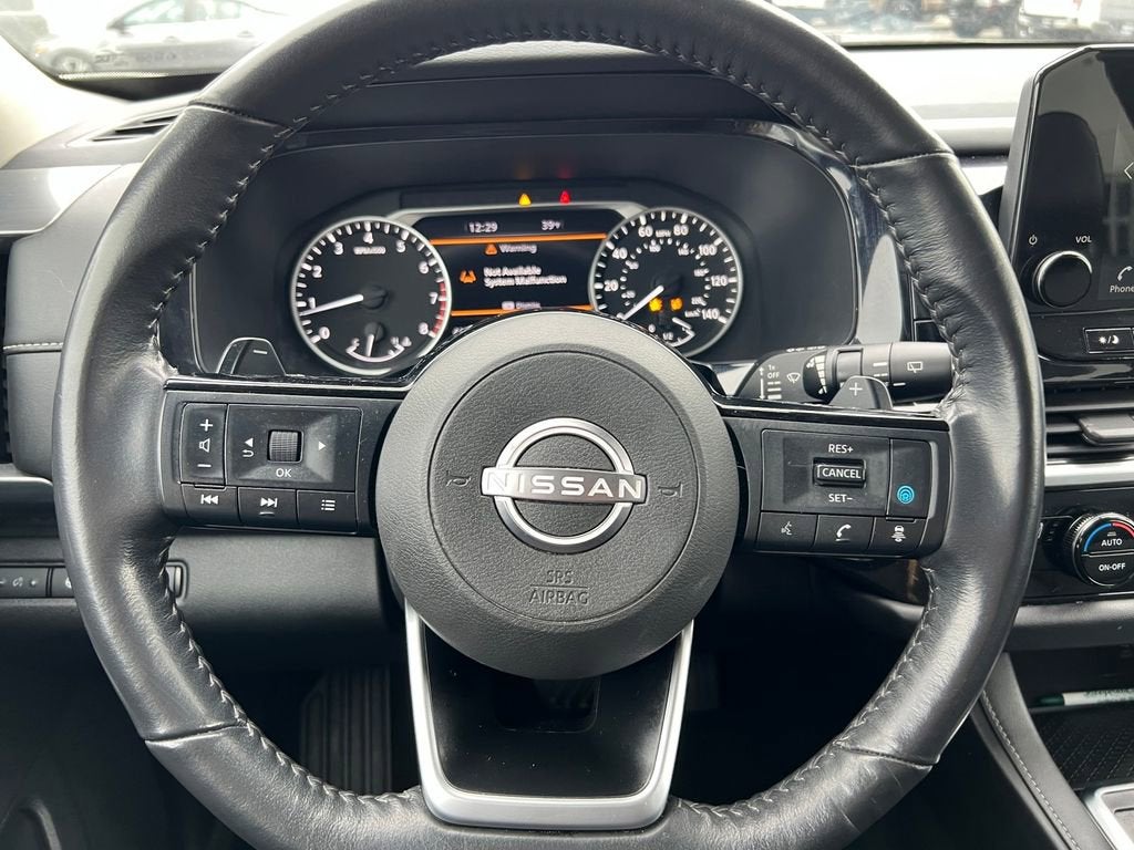 2022 Nissan Pathfinder SL