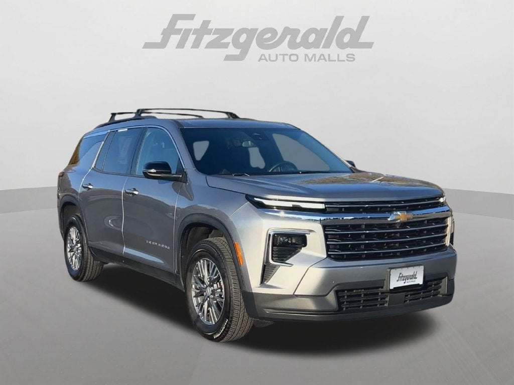 2025 Chevrolet Traverse LT