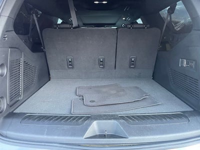 2022 Chevrolet Suburban LT