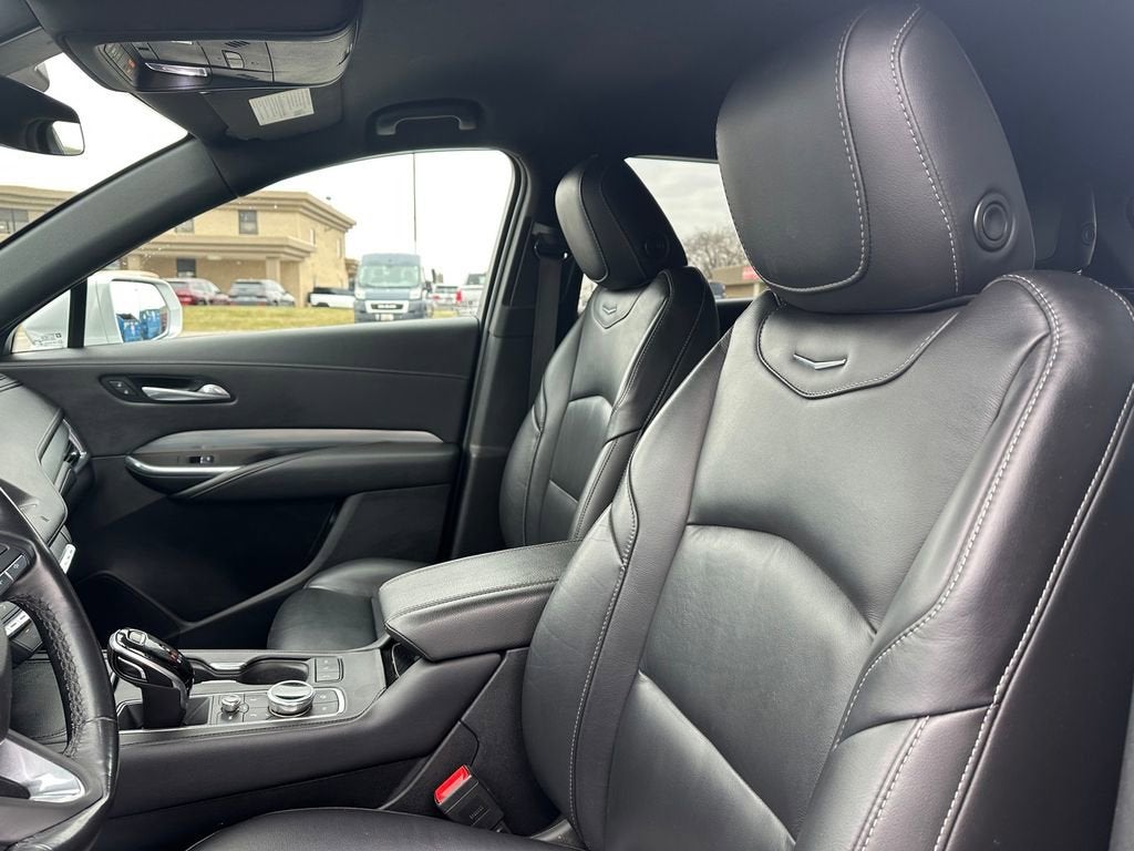 2021 Cadillac XT4 Premium Luxury