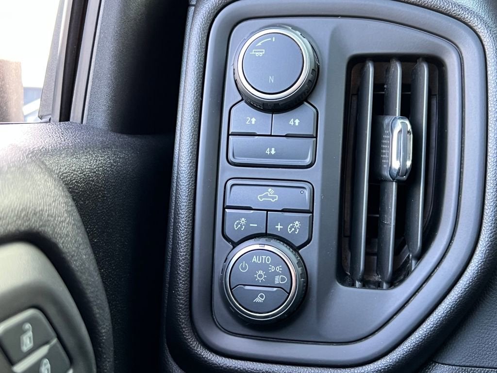 2023 Chevrolet Silverado 2500 HD Custom