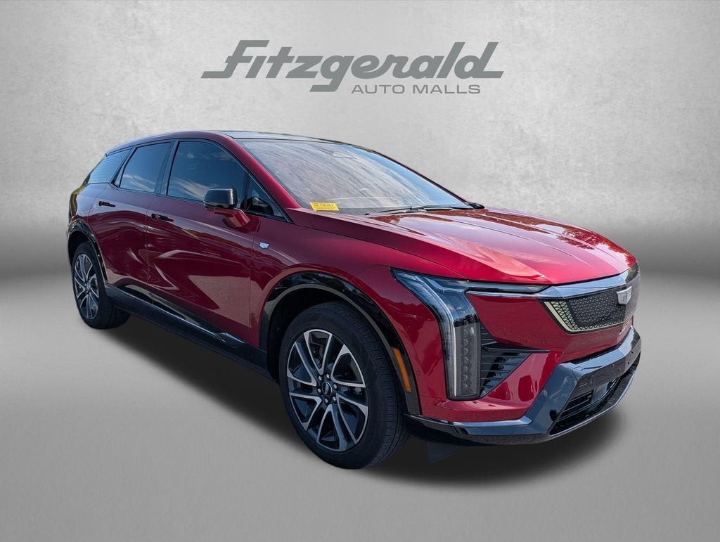 2025 Cadillac OPTIQ Sport 2