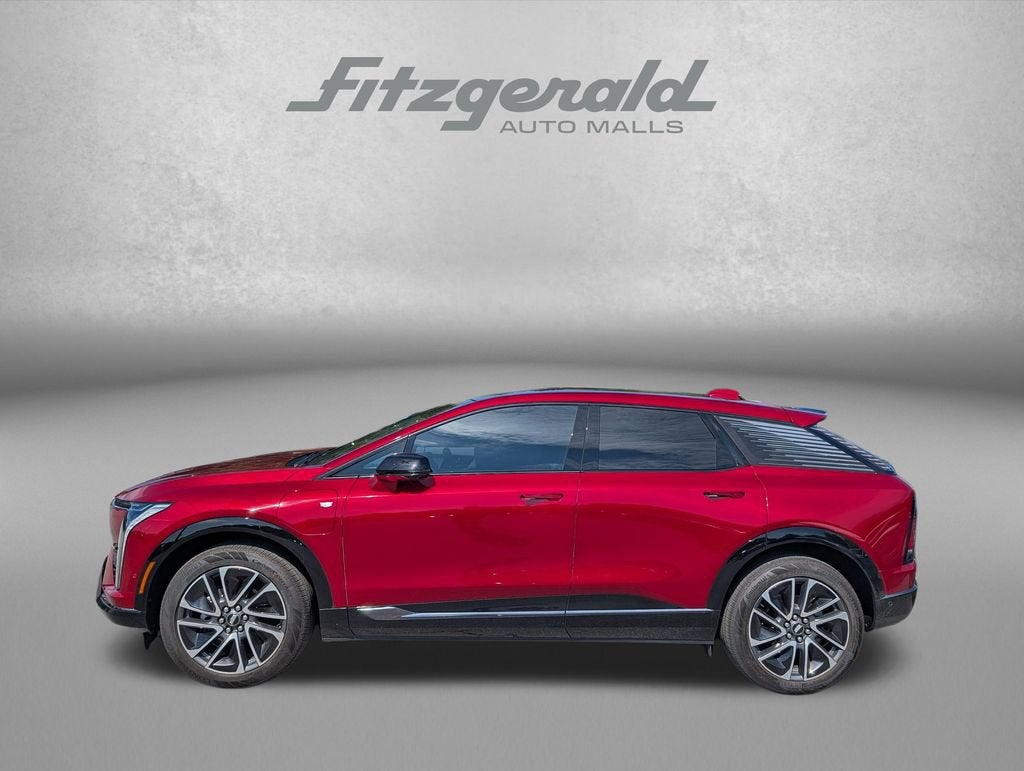 2025 Cadillac OPTIQ Sport 2