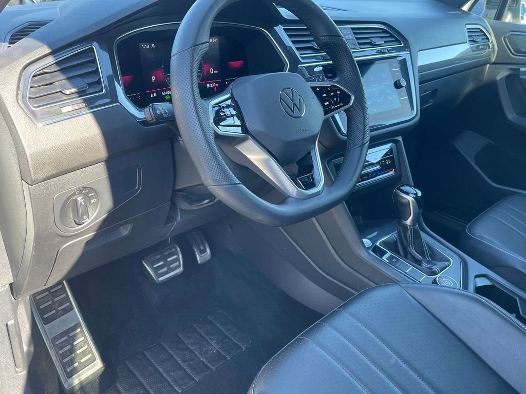 2022 Volkswagen Tiguan SE R-Line Black