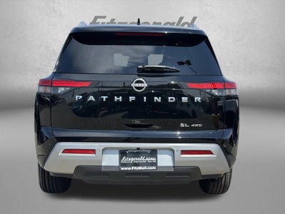 2025 Nissan Pathfinder SL