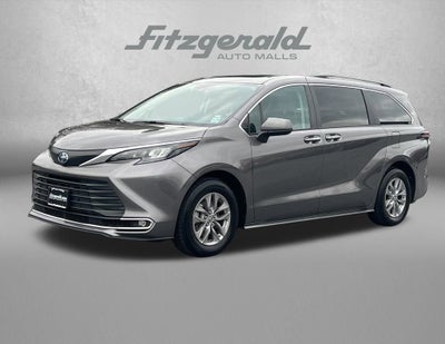2024 Toyota Sienna XLE