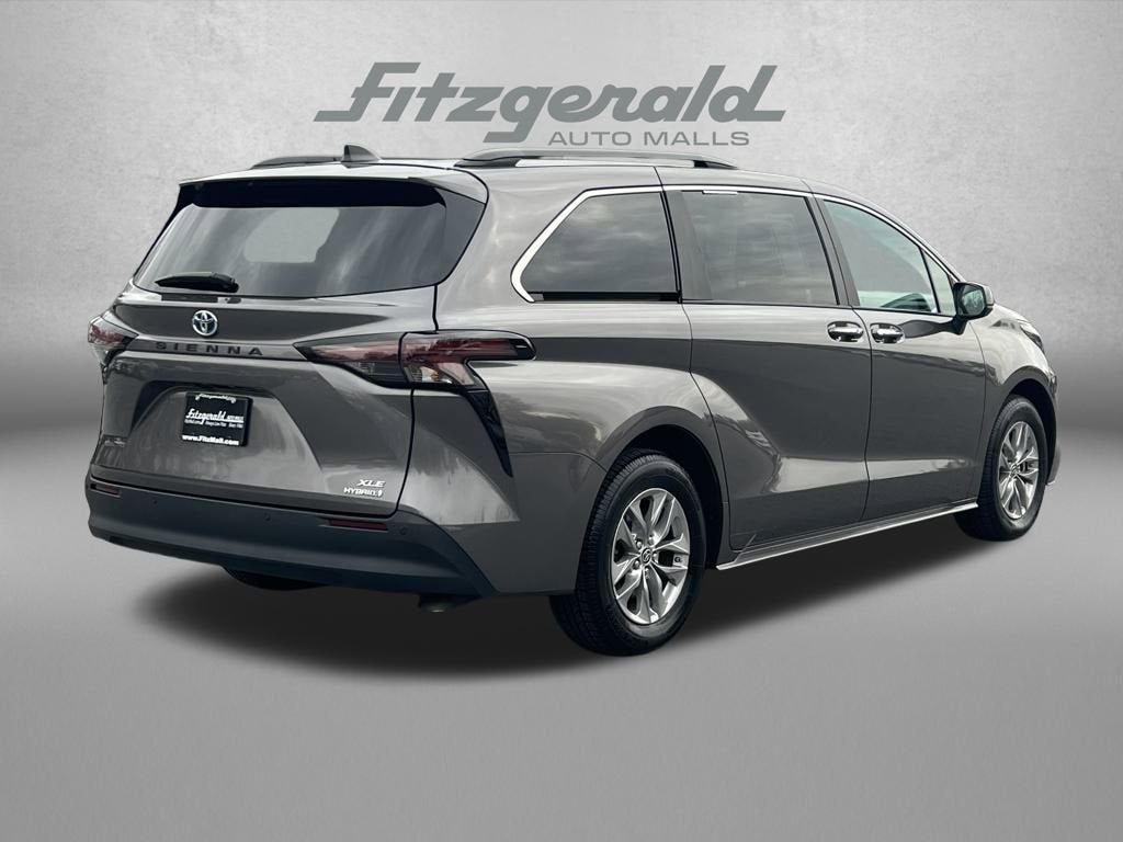 2024 Toyota Sienna XLE