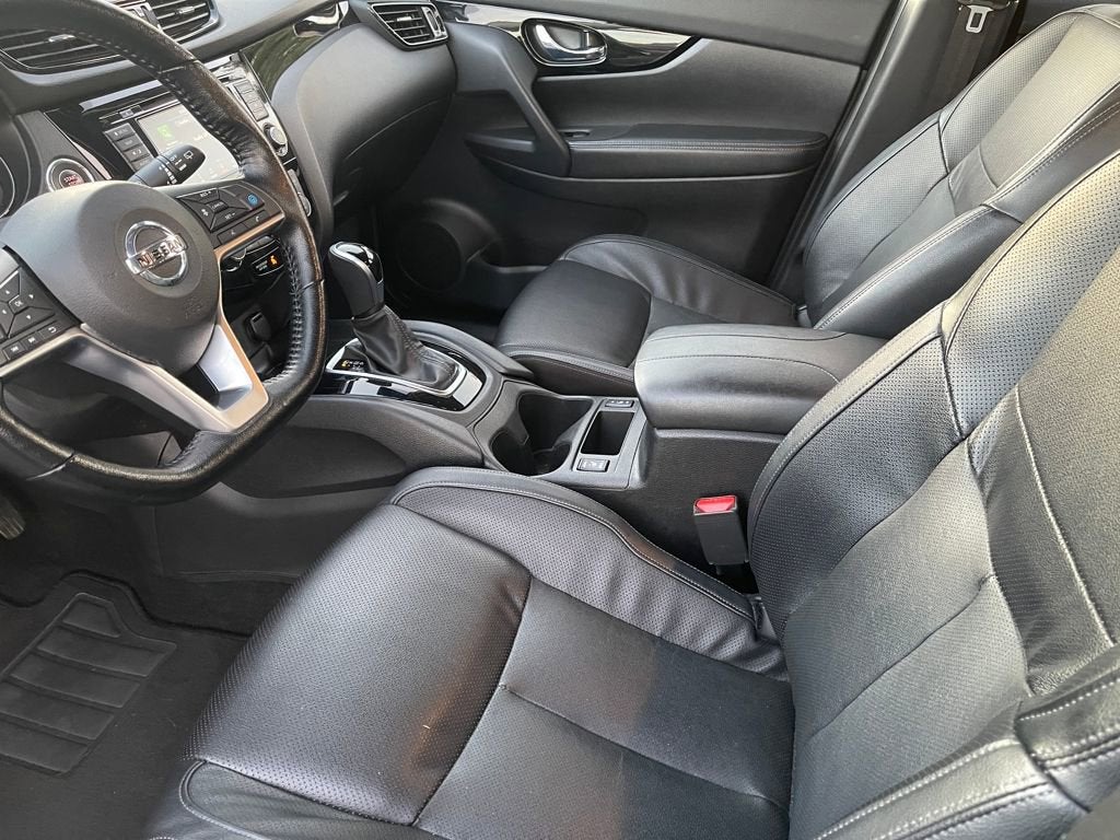 2022 Nissan Rogue Sport SL