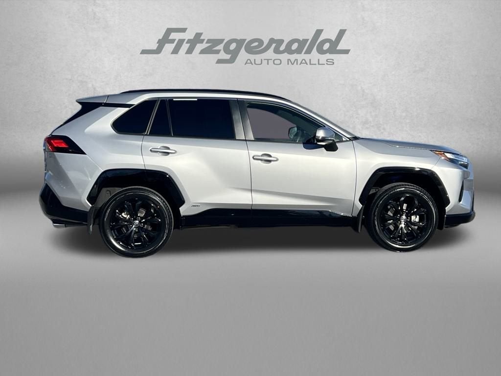2024 Toyota RAV4 Hybrid SE