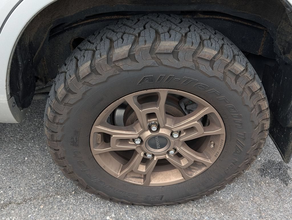 2021 Toyota Land Cruiser Base