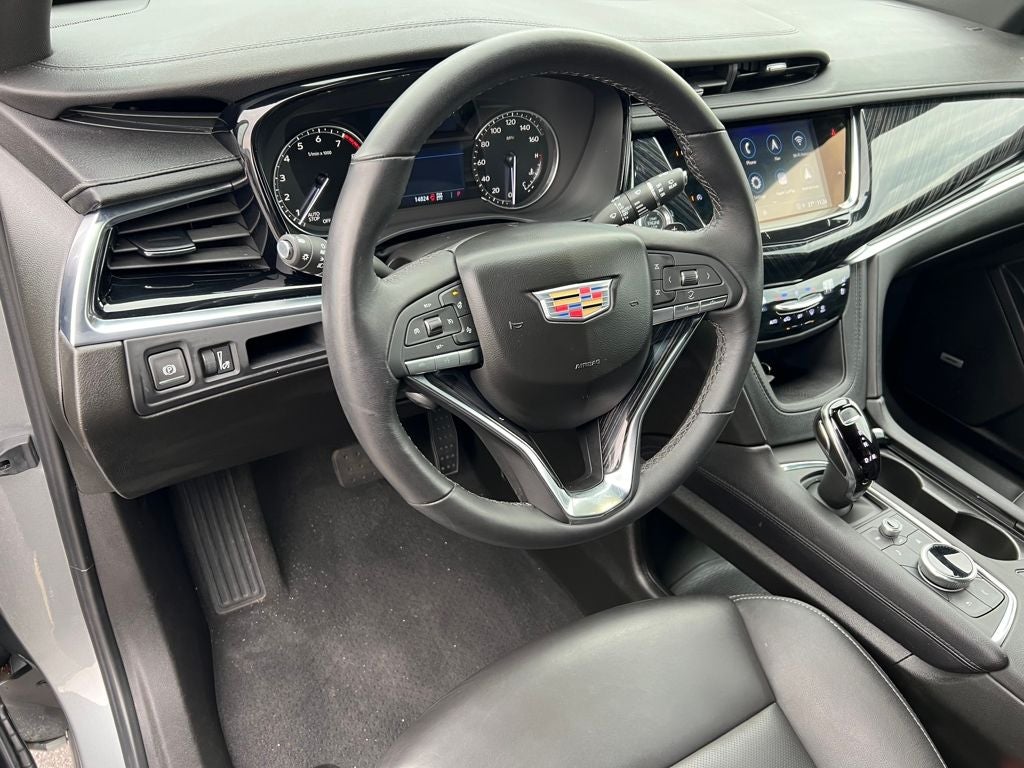 2025 Cadillac XT6 Premium Luxury